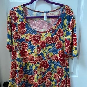 Lularoe Perfect T size L